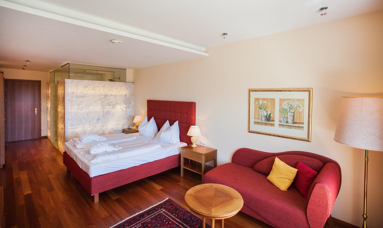 Hotel Hollweger Санкт Гильген Экстерьер фото
