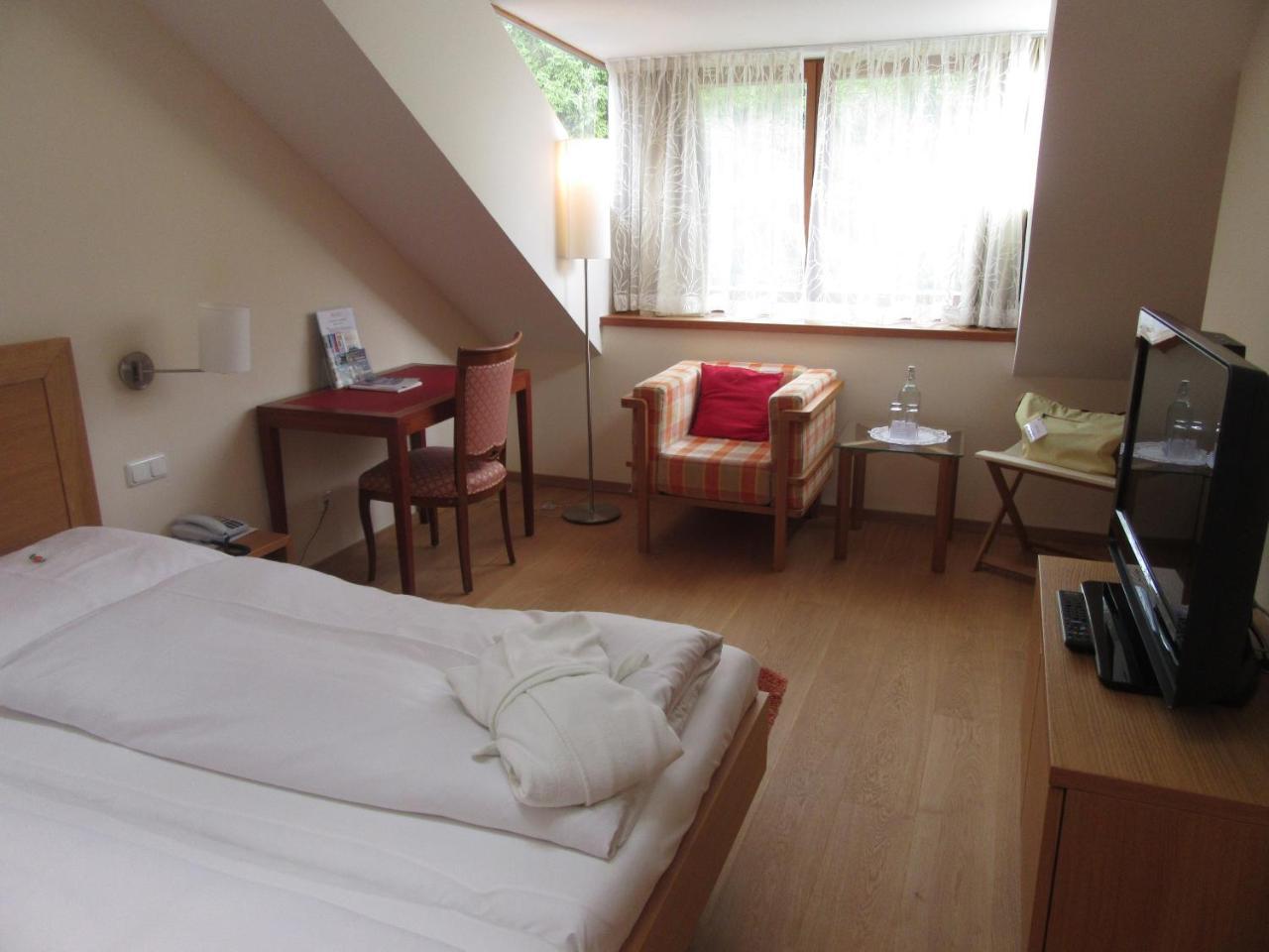 Hotel Hollweger Санкт Гильген Экстерьер фото
